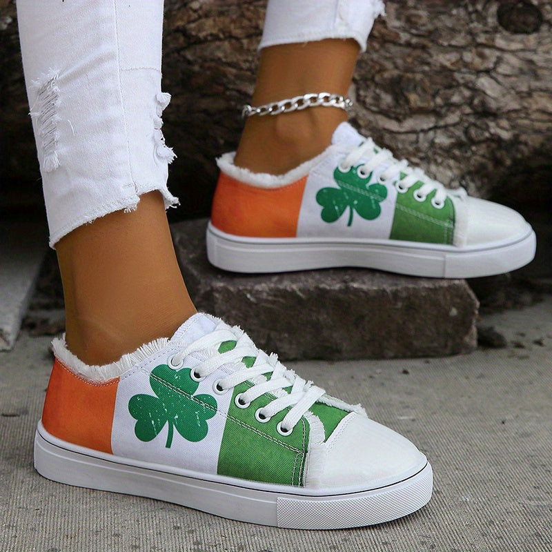 Clover Print Canvas Shoes, Casual Lace Up Low Top Sneakers